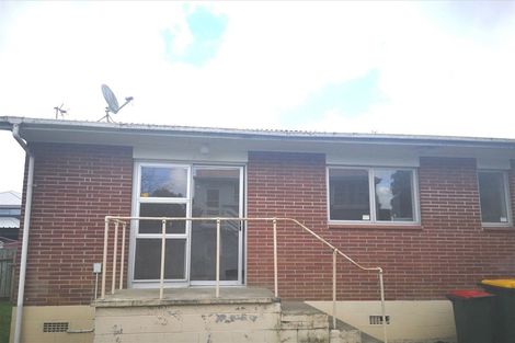 Photo of property in 32 Titirangi Road, New Lynn, Auckland, 0600