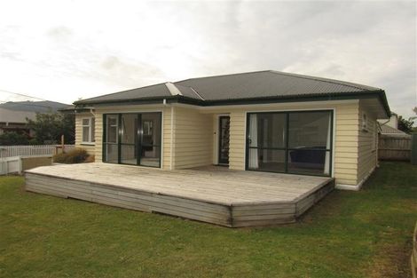 Photo of property in 19 Field Street, Silverstream, Upper Hutt, 5019