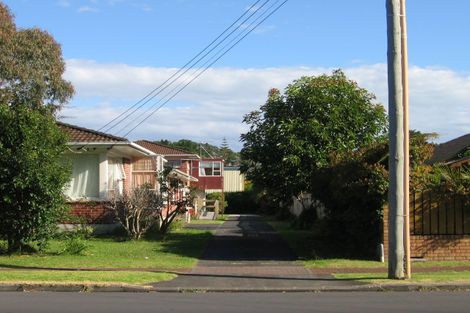 Photo of property in 2/24 Inverness Road, Browns Bay, Auckland, 0630