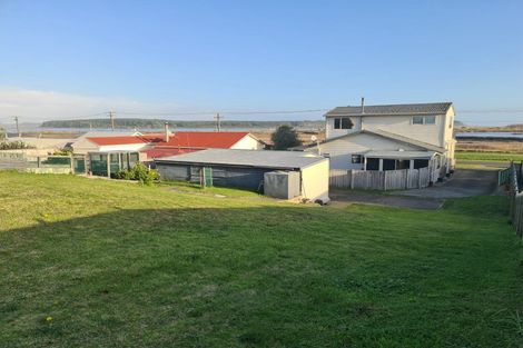 Photo of property in 6 Carter Crescent, Foxton Beach, Foxton, 4815