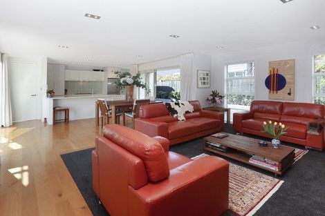 Photo of property in 98a Watford Street, Strowan, Christchurch, 8052