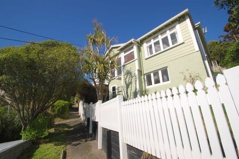 Photo of property in 12 Jackson Street, Island Bay, Wellington, 6023