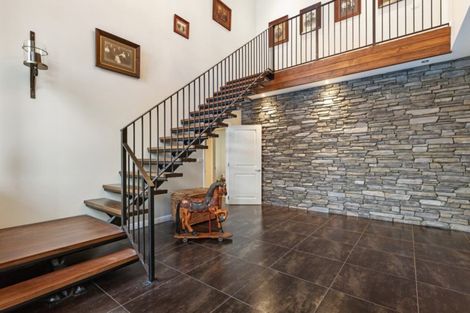 Photo of property in 8 Mountain View Road, Te Aroha, 3320