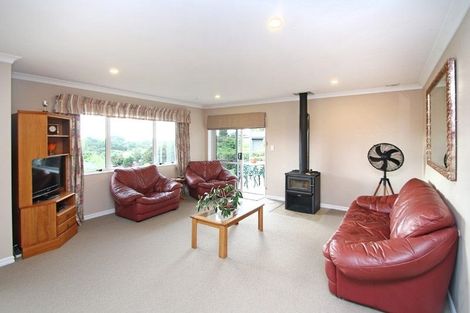 Photo of property in 94 Oteki Park Drive, Welcome Bay, Tauranga, 3112