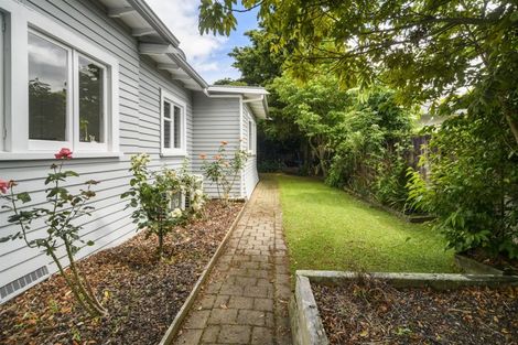 Photo of property in 42 Te Awe Awe Street, Hokowhitu, Palmerston North, 4410
