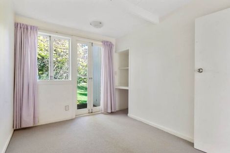 Photo of property in 10 Wyoming Avenue, Murrays Bay, Auckland, 0630