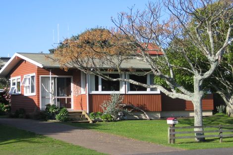 Photo of property in 341 Oceanbeach Road, Mount Maunganui, 3116