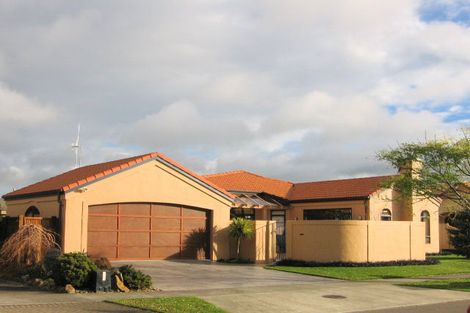 Photo of property in 12 Balmoral Drive, Terrace End, Palmerston North, 4410