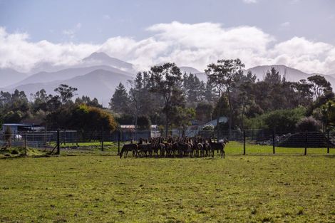 Photo of property in 707 Norfolk Road, Upper Plain, Carterton, 5791