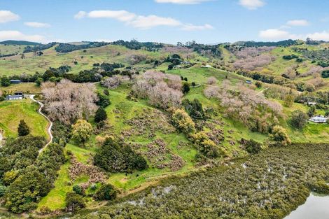 Photo of property in 102b James Road, Maungaturoto, 0587