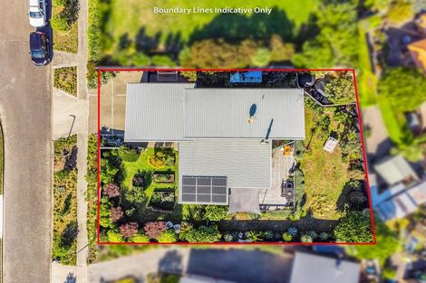 Photo of property in 30 Pharazyn Avenue, Waikanae Beach, Waikanae, 5036
