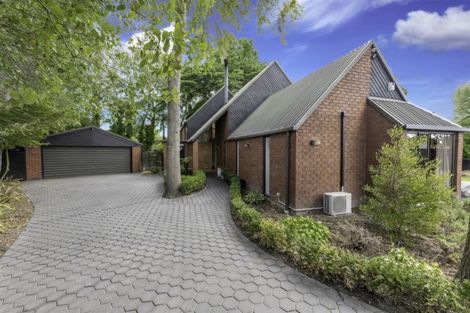 Photo of property in 105 Gardiners Road, Harewood, Christchurch, 8051