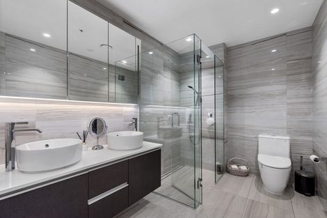 Photo of property in 101/585 Beach Road, Rothesay Bay, Auckland, 0630