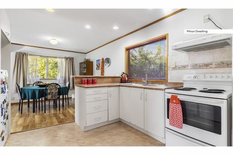 Photo of property in 10 Lloyd Avenue, Papatoetoe, Auckland, 2025