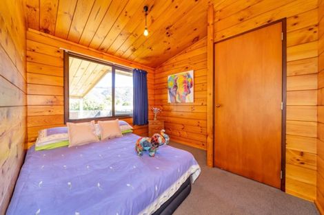 Photo of property in 10 Jasper Grove, Birchville, Upper Hutt, 5018