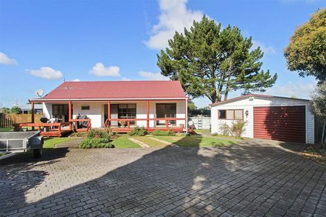 Photo of property in 9 Hosking Place, Clarks Beach, 2122