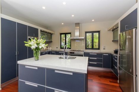 Photo of property in 61 Shelter Grove, Frankleigh Park, New Plymouth, 4310