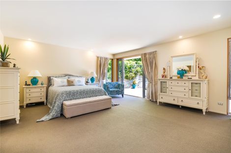 Photo of property in 5 Cameron Drive, Acacia Bay, Taupo, 3385