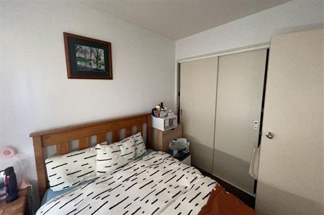 Photo of property in 1/48a Exmouth Road, Northcote, Auckland, 0627