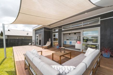 Photo of property in 2a Pharazyn Street, Feilding, 4702