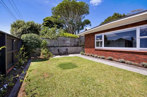 Photo of property in 70 Pendarves Street, New Plymouth, 4310