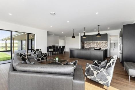 Photo of property in 28 Old Vintners Close, Te Kauwhata, 3782