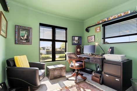 Photo of property in 5 Calypso Drive, Papamoa Beach, Papamoa, 3118