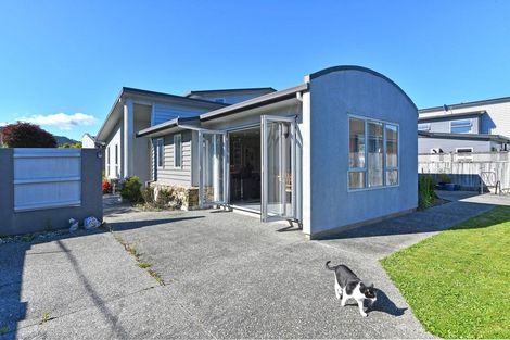 Photo of property in 20 Ranfurly Street, Trentham, Upper Hutt, 5018
