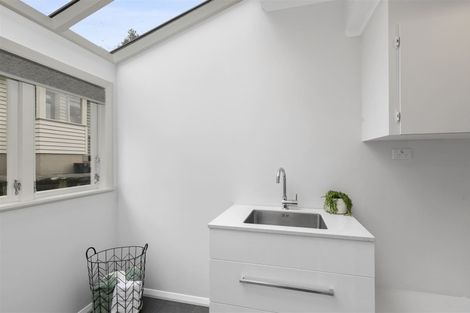 Photo of property in 88 Norton Park Grove, Waterloo, Lower Hutt, 5011