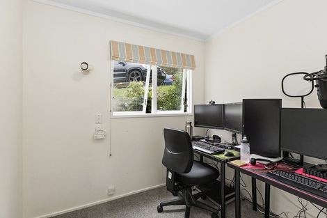 Photo of property in 3a Chancellor Way, Crofton Downs, Wellington, 6035