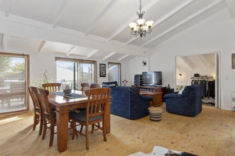 Photo of property in 73 James Cook Drive, Welcome Bay, Tauranga, 3112