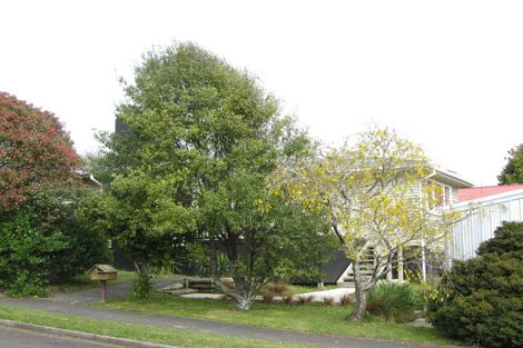 Photo of property in 2 Sardinha Place, Marfell, New Plymouth, 4310