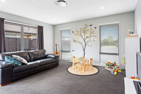 Photo of property in 7 Brockelbank Drive, Kaiapoi, 7630