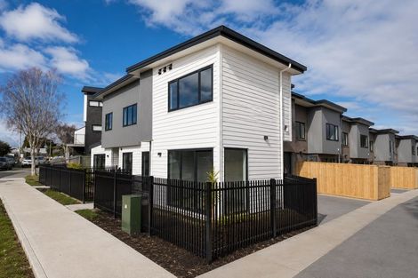 Photo of property in 18 Russell Road, Manurewa, Auckland, 2102
