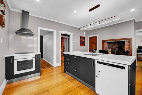 Photo of property in 27 Lyn Street, Lynmouth, New Plymouth, 4310