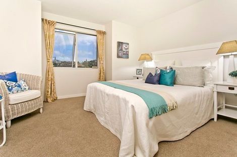 Photo of property in 26 Ballyboe Place, Pinehill, Auckland, 0632