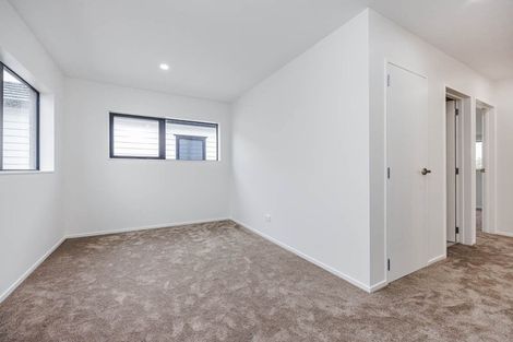 Photo of property in 14b Friesian Drive, Mangere, Auckland, 2022