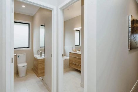 Photo of property in 4 Malbec Place, Huapai, Kumeu, 0810