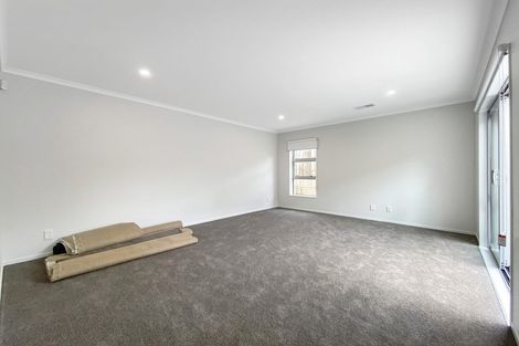 Photo of property in 147 Amesbury Drive, Churton Park, Wellington, 6037