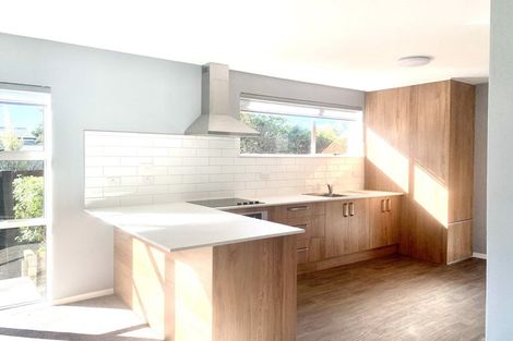 Photo of property in 2/166 Avonhead Road, Avonhead, Christchurch, 8042