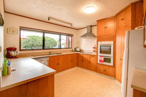 Photo of property in 39 Auckland Road, Greenmeadows, Napier, 4112