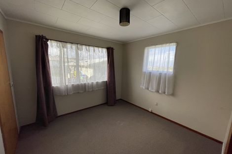 Photo of property in 28 Glenfinn Place, Massey, Auckland, 0614