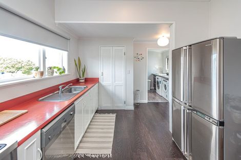 Photo of property in 2c Saint Leonard Street, Saint Johns Hill, Whanganui, 4501