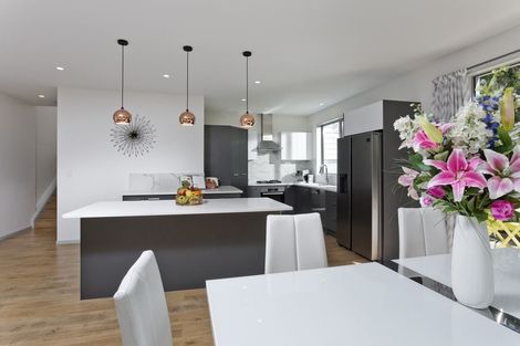 Photo of property in 115 Glenvar Road, Torbay, Auckland, 0630