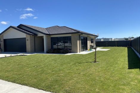 Photo of property in 18 Hikawera Drive, Frimley, Hastings, 4120