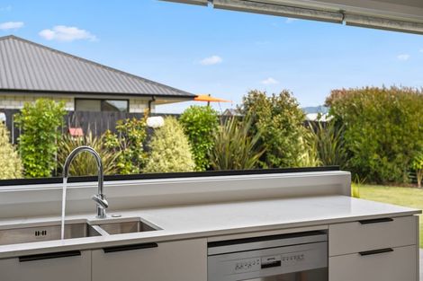 Photo of property in 17 Rose Manor Drive, Springlands, Blenheim, 7201