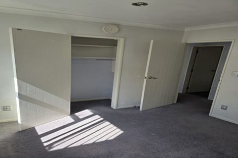 Photo of property in 10 Bushpark Place, Flat Bush, Auckland, 2016