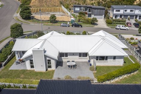Photo of property in 2 Pacific View, Whitby, Porirua, 5024