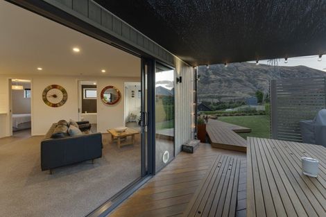 Photo of property in 9 Clover Lane, Lake Hayes, Queenstown, 9304