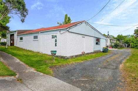 Photo of property in 304 Glengarry Road, Glen Eden, Auckland, 0602